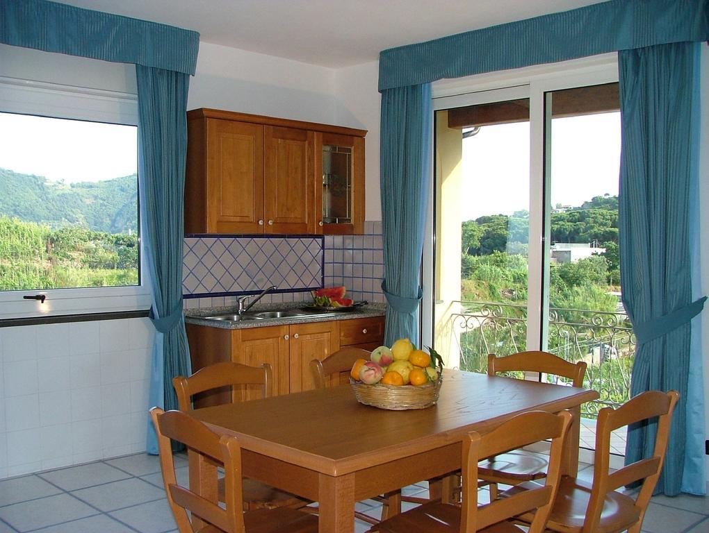 Villa Rosalia Barano dʼIschia Pokoj fotografie
